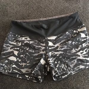 Underarmour heat gear compression shorts